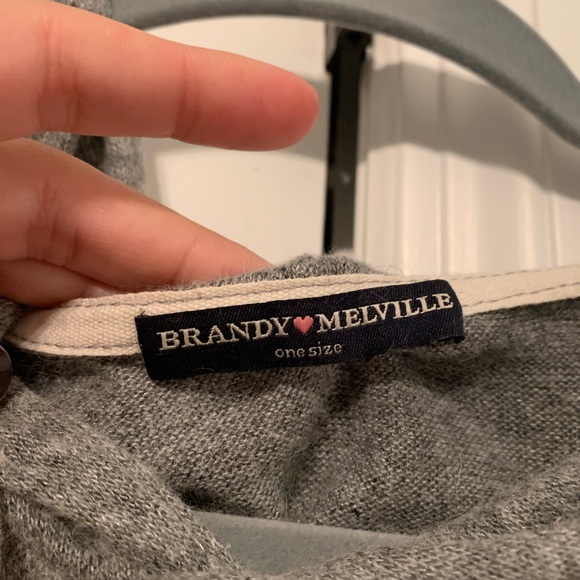 Brandy Melville Hoodie - Picture 2 of 4